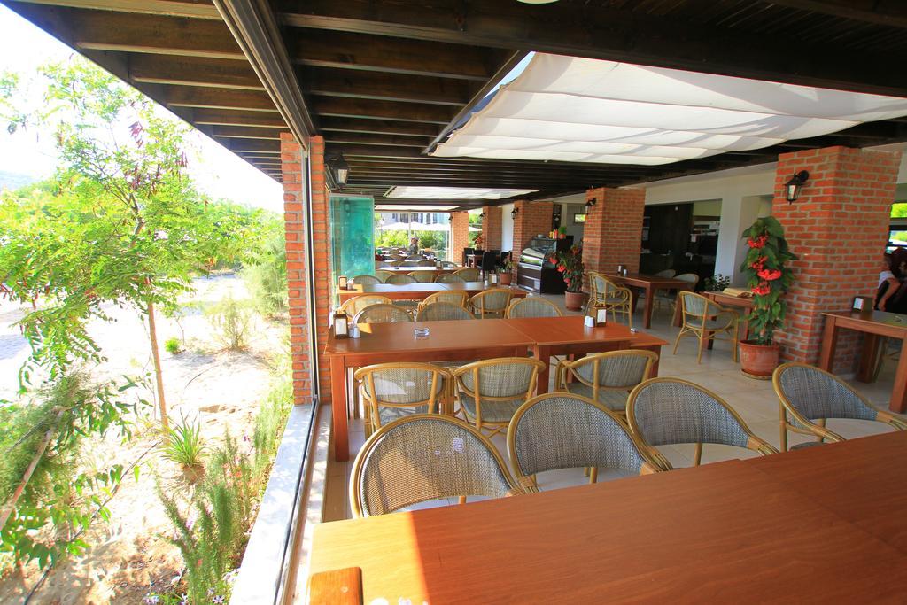 Palm Bay Beach Hotel Emecik Exterior photo